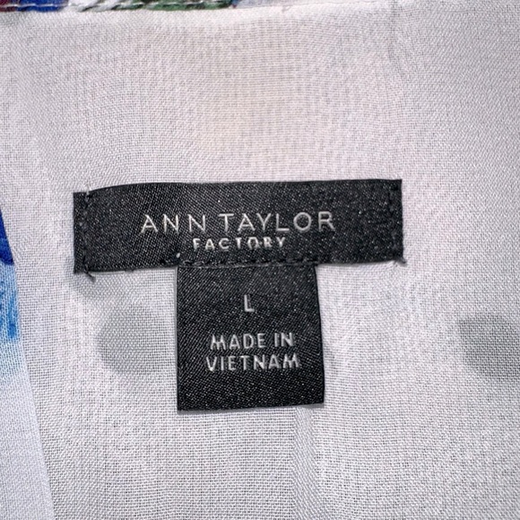 Ann Taylor White Spring Floral Chiffon Lined Short Sleeve Blouse V-neck w Scarf - Picture 5 of 9